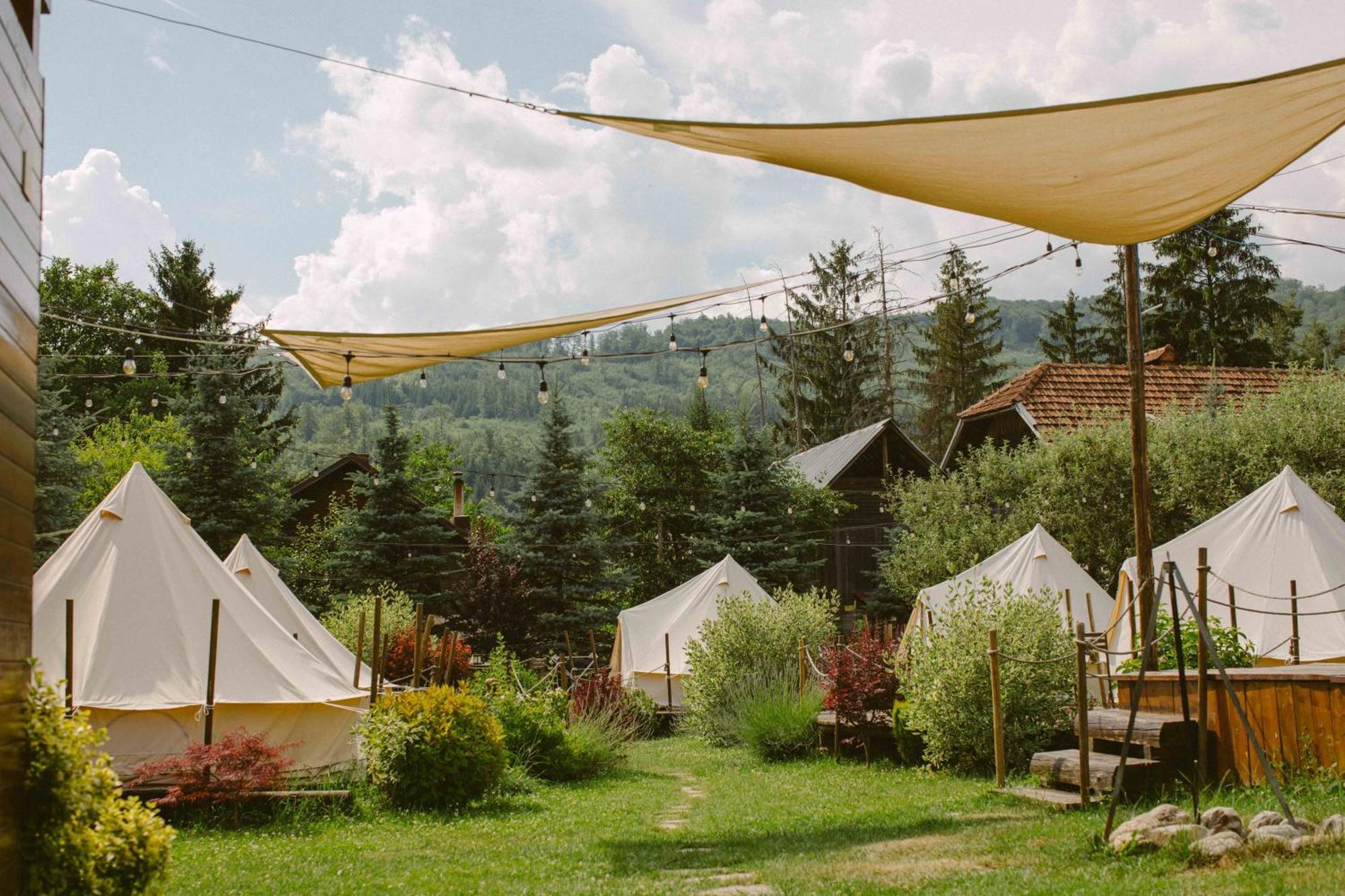 Valea Doftanei Glamping Hotel Tesila Exterior photo
